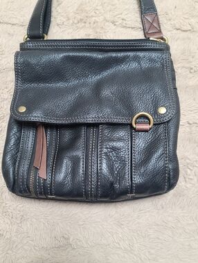 Fossil Morgan Pebble Leather Traveler Black Handbag Satchel with Brown